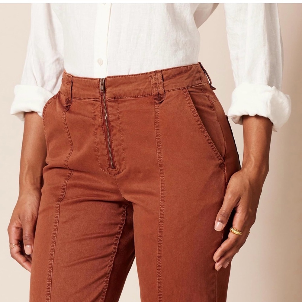 Women’s crop Rust colored pant - Picture 4 of 5